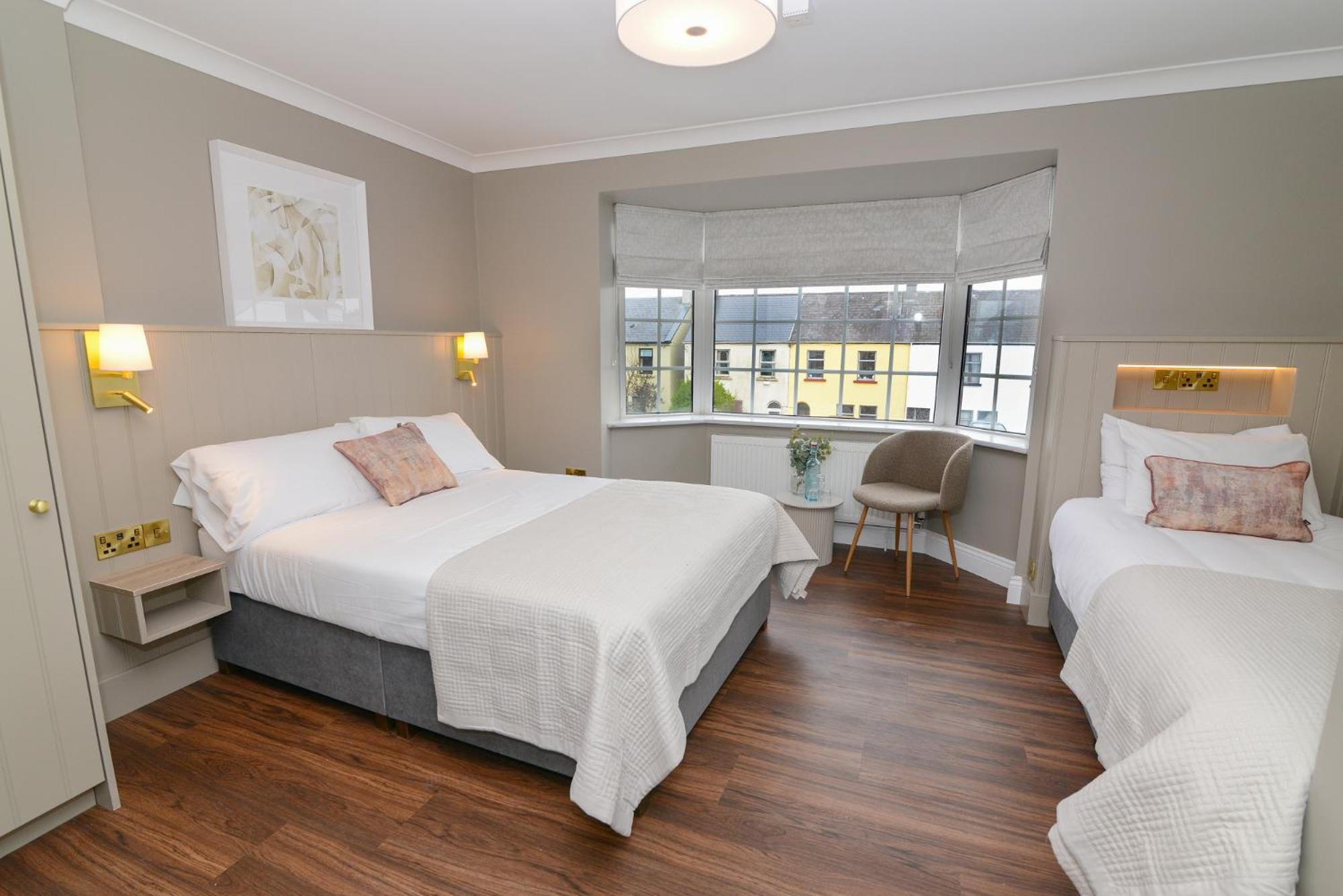 ゴールウェイ Urban Nest Townhouse Bed & Breakfast エクステリア 写真