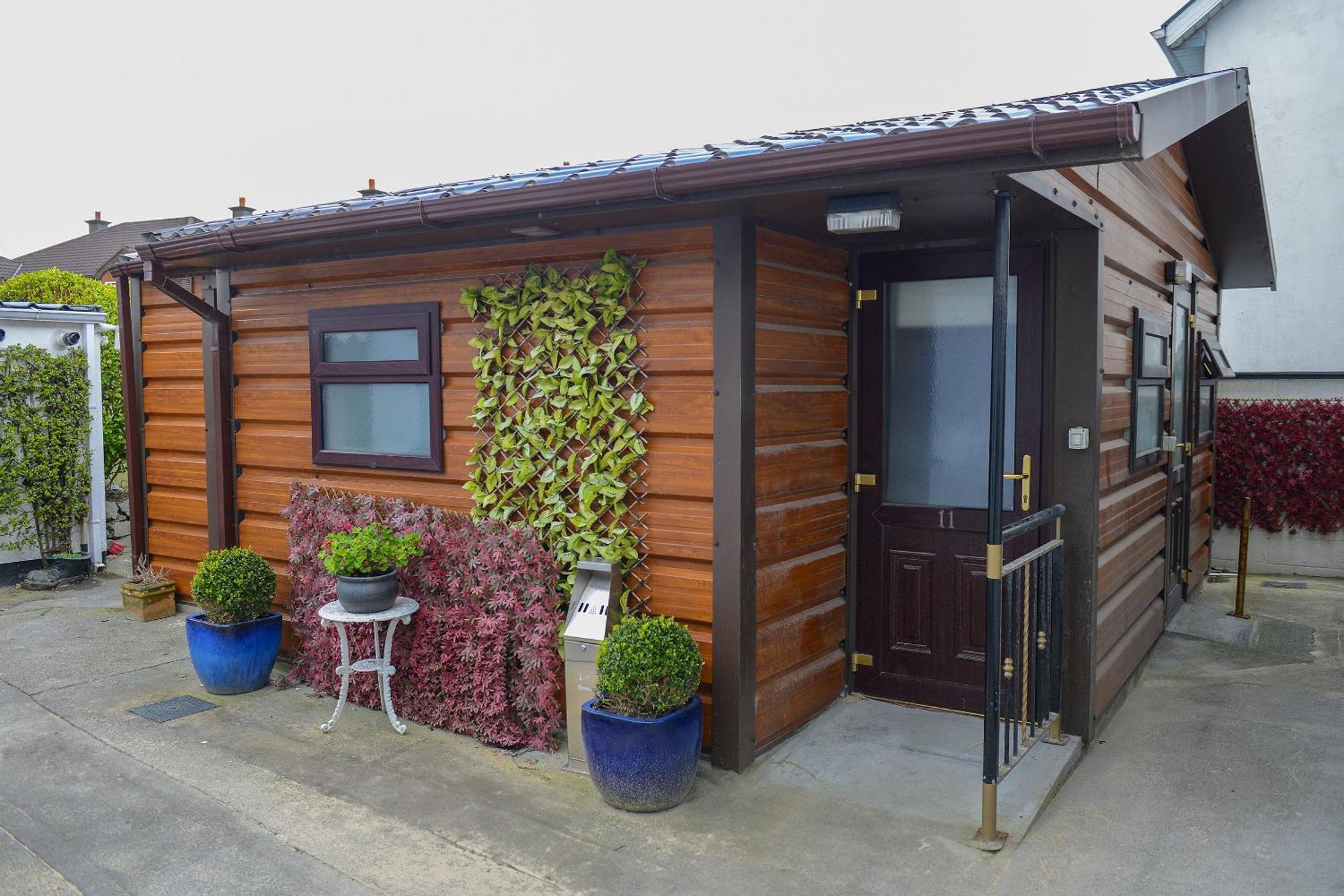 ゴールウェイ Urban Nest Townhouse Bed & Breakfast エクステリア 写真